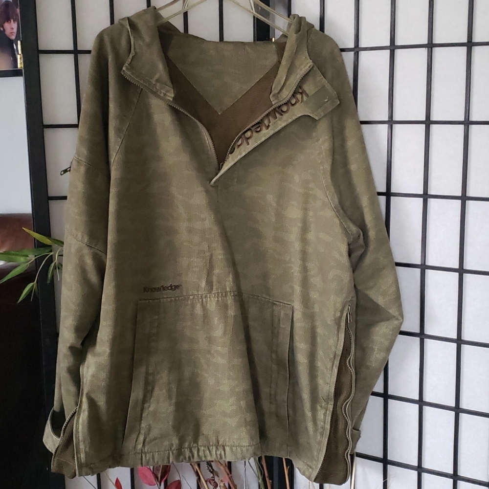 Knowledge camouflage hoodie